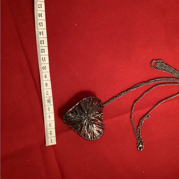 Necklace with metal heart - Picture 4 of 5
